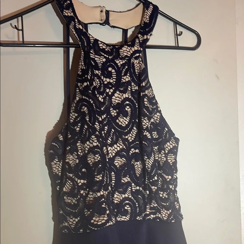 Elegant navy Lace Dress - Picture 2 of 4